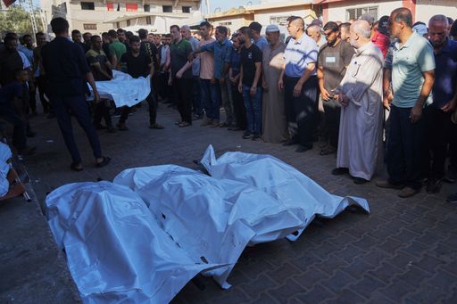 ارتفاع حصيلة شهداء غزة إلى أكثر من 63 ألفاً.. وتصعيد جديد يفاقم الوضع الإنساني