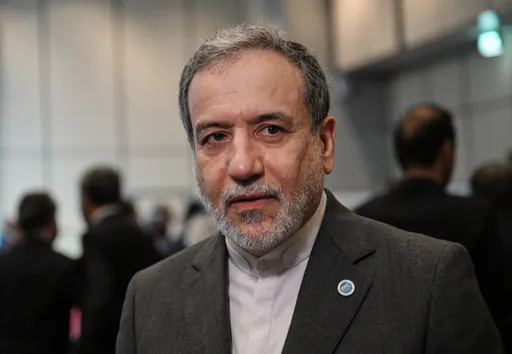 Araghchi : Nous collaborons avec la Chine et la Russie dans les domaines politique et militaire