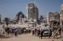 Israël cible des tours d’habitation, au moins 62 morts en 24 heures