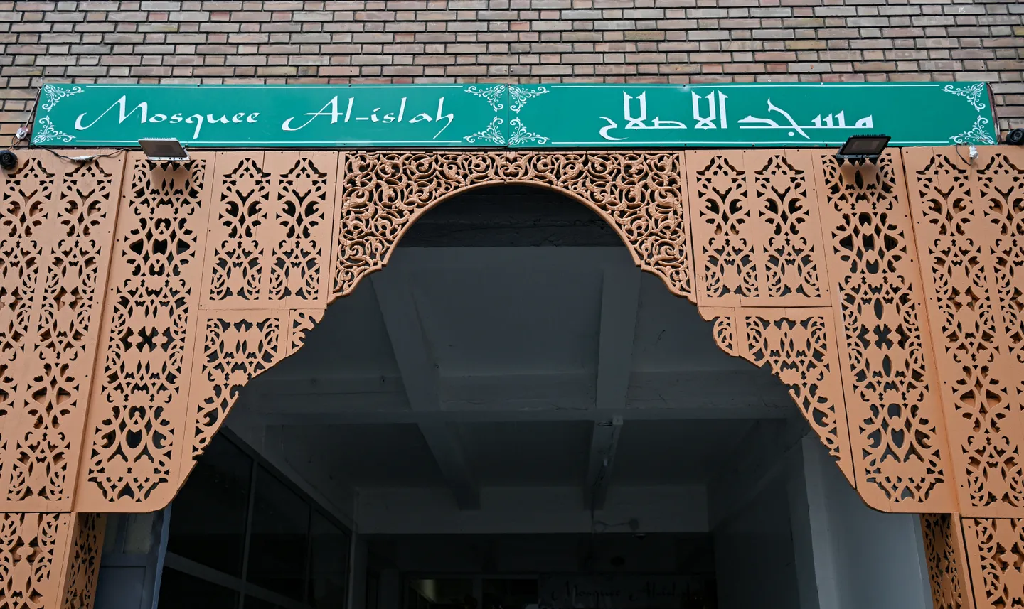 France says 'foreign nationals' behind mosque desecrations fled country