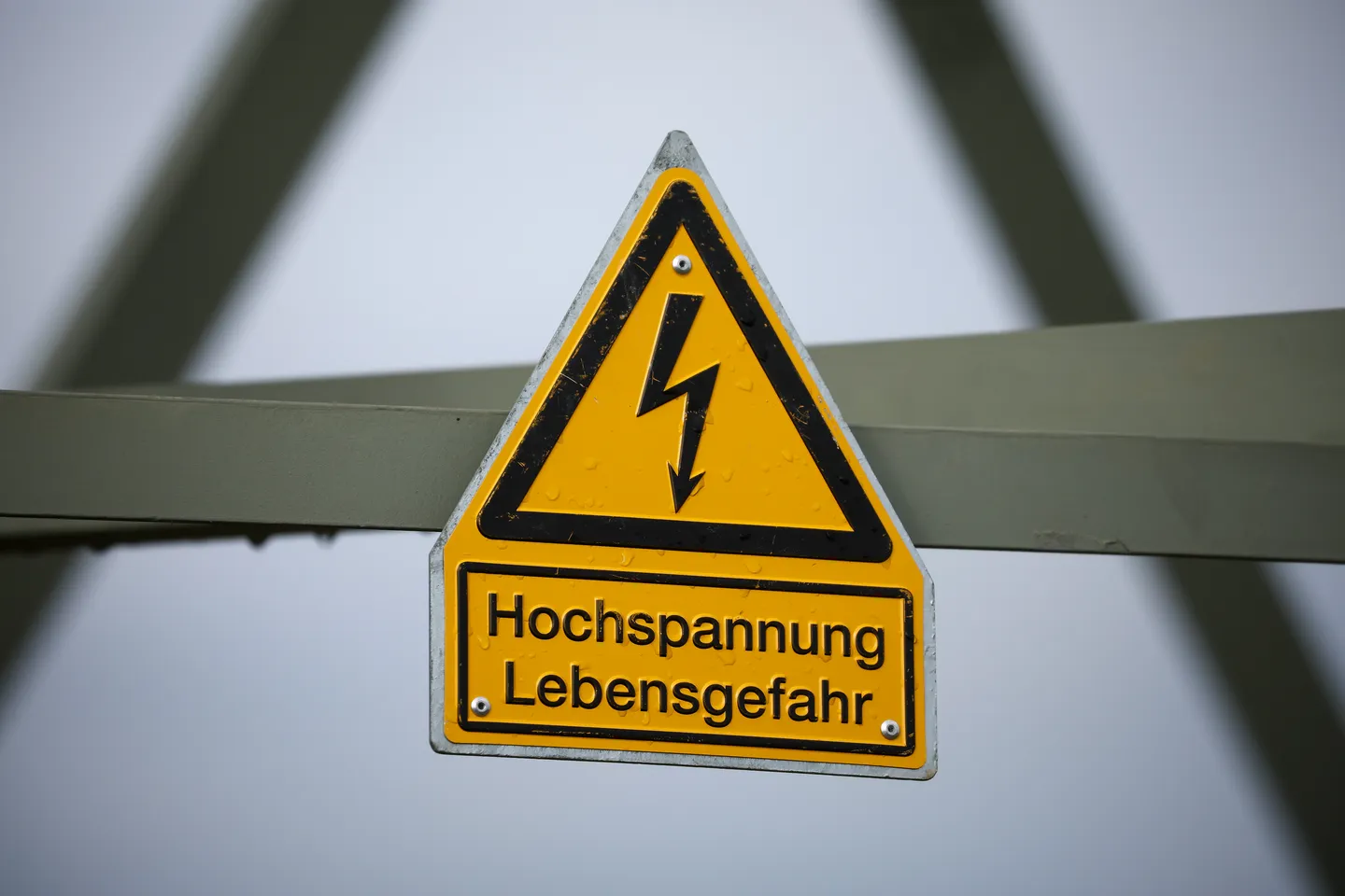 Stromausfall in Berlin: Noch knapp 14.000 Haushalte ohne Strom