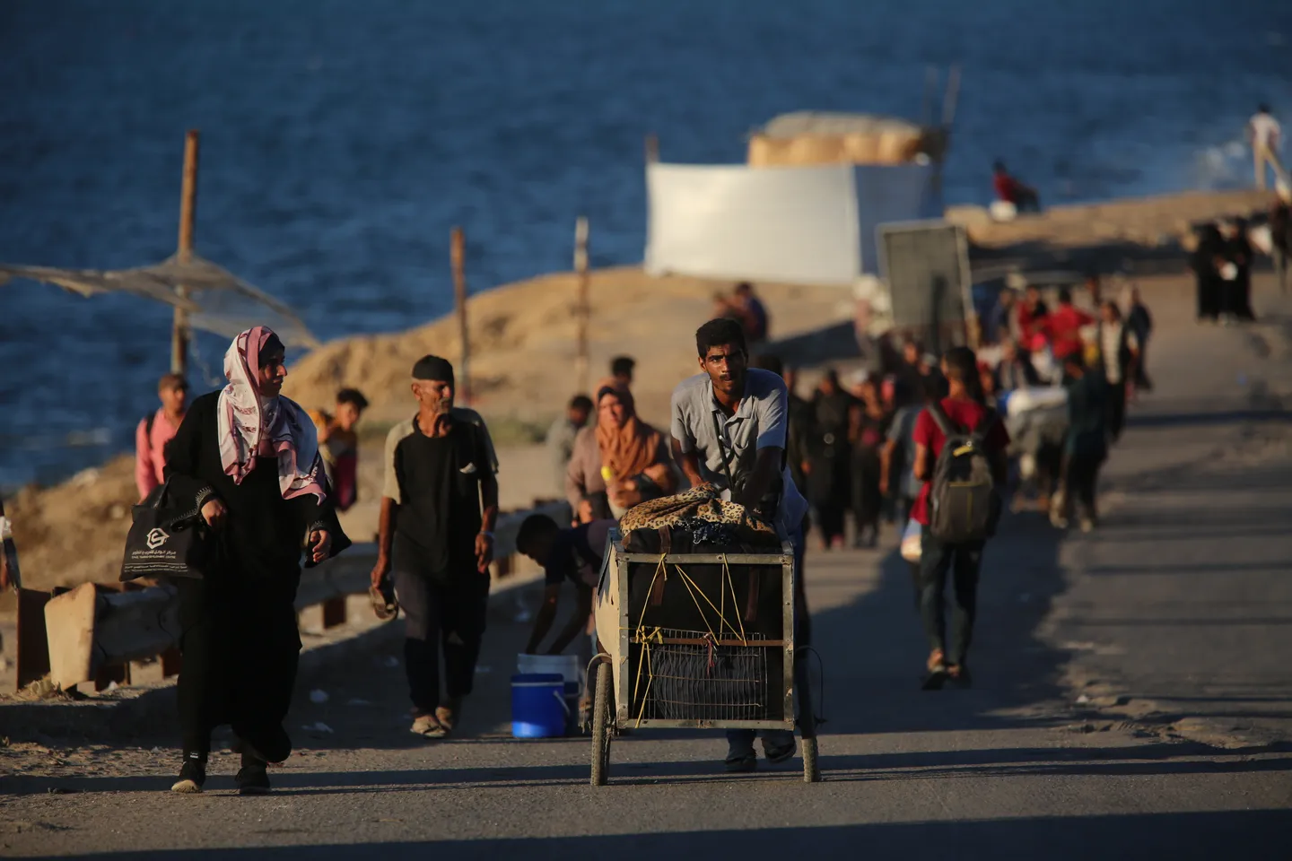 Over 6,000 civilians displaced by Israeli bombardment of Gaza City in one day: official