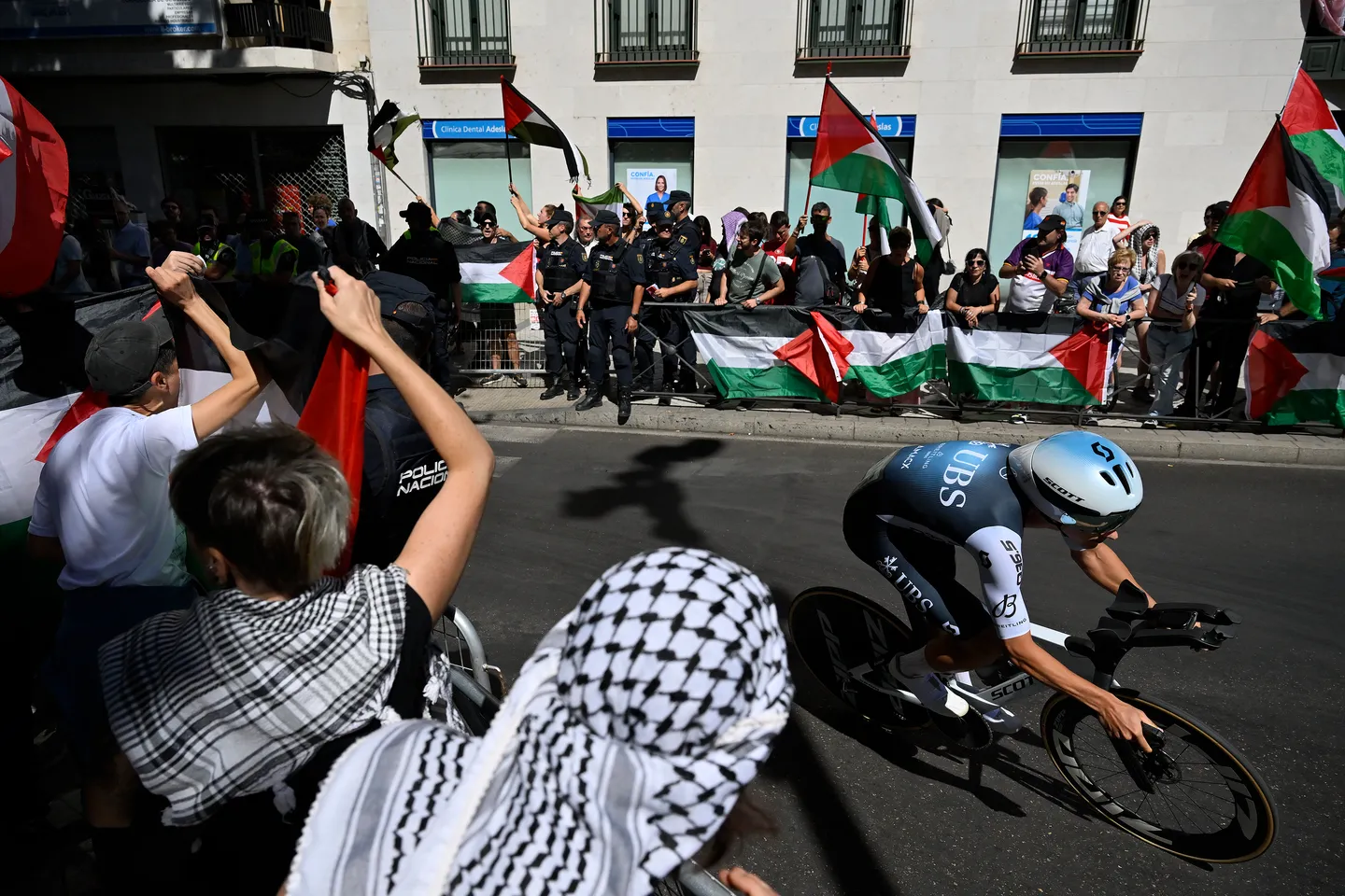 Tour d'Espagne: le Premier ministre, admiratif des militants pro-palestiniens