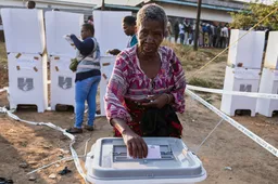 Voters go to the polls in Malawi general election
