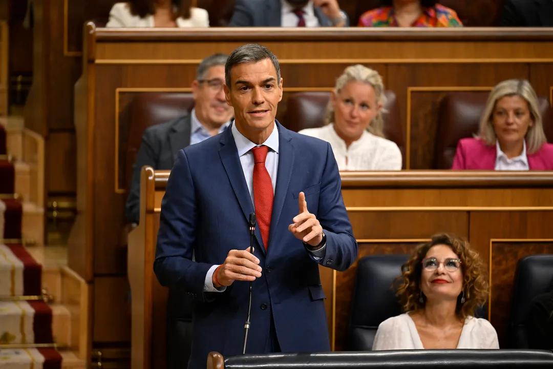 España avanza en medidas contra Israel y cancela contratos de armas por más de $1.100 millones