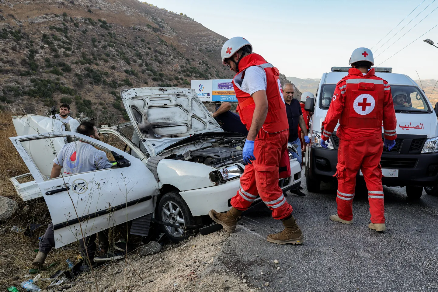 5 قتلى بينهم 3 أطفال بغارة للاحتلال على مدينة بنت جبيل جنوبي لبنان