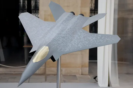 Europe de la défense: le projet d’avion de chasse du futur tourne au pugilat