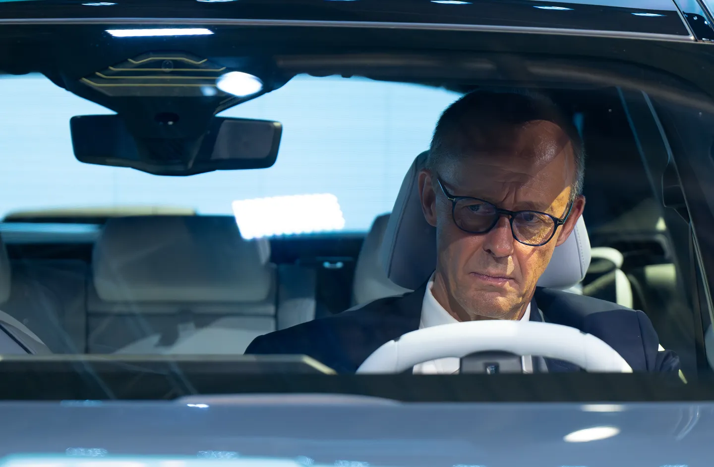 Kreise: Merz lädt zu Autogipfel am 9. Oktober ein