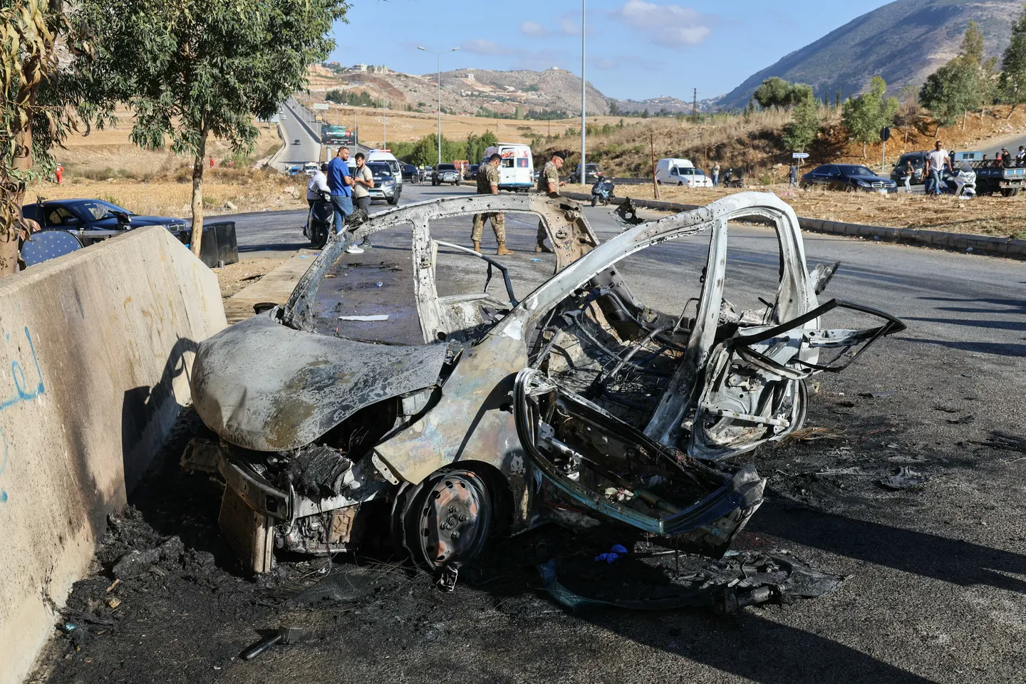 جيش الاحتلال يعلن قتل 3 من عناصر حزب الله في غارات جنوبيّ لبنان