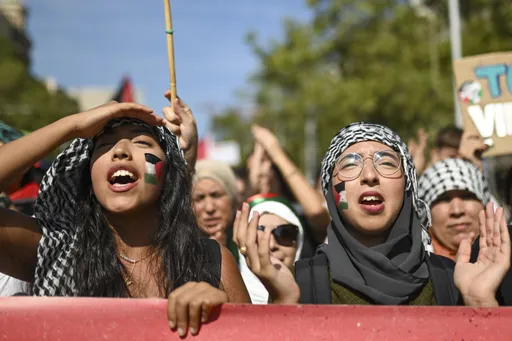 Des centaines de milliers de personnes participent aux marches pro-palestiniennes en Europe