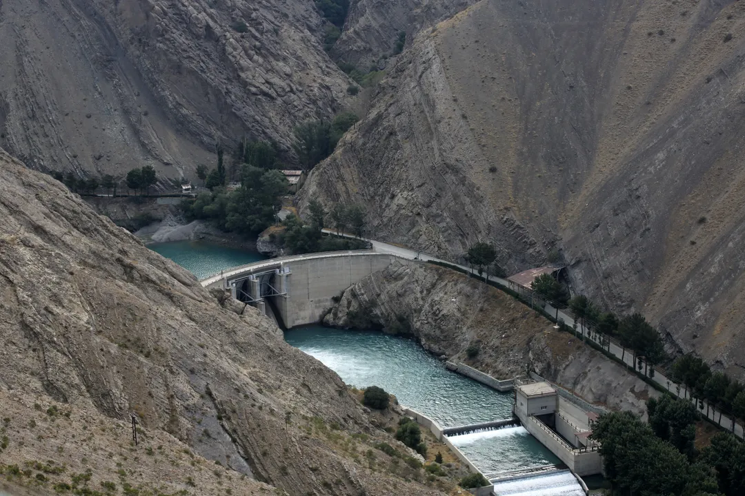 بحران آب پایتخت ایران جدی‌تر شد؛ قطع شبانه آب در تهران آغاز شد