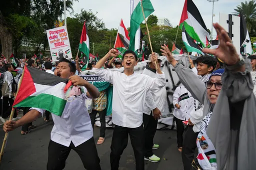 Dua tahun genosida Gaza: Warga Jakarta berunjuk rasa didepan kedubes AS, desak hentikan genosida