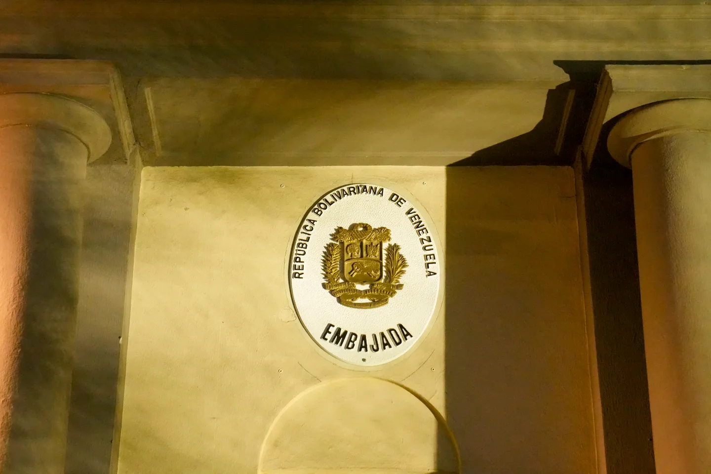 Nach Friedensnobelpreisvergabe: Venezuela schließt Botschaft in Oslo