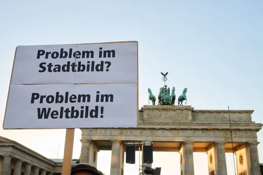 Kanzleramtsminister Frei verteidigt Merz-Äußerung über Migranten im „Stadtbild"