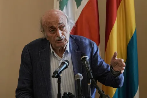 جنبلاط يؤكد أن السويداء جزء من سوريا الموحدة ويُحذر من "الوحش الصهيوني"