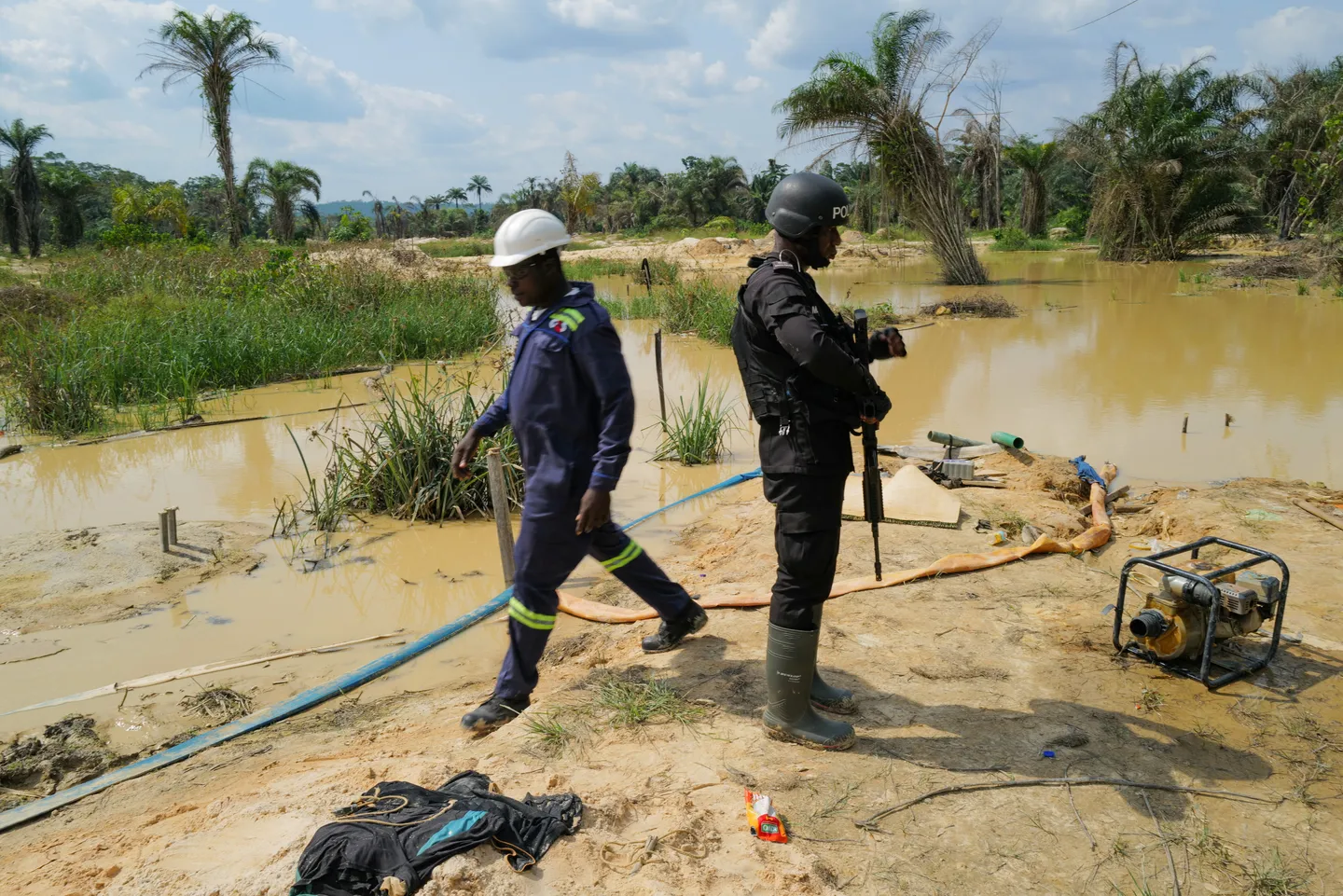 Ghana decentralises mining permits to tackle Galamsey miners