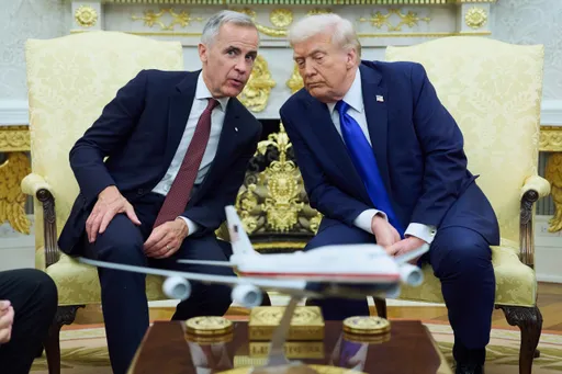 رئيس الوزراء الكندي يعتذر لترمب بعد إعلانٍ مناهض للرسوم الجمركية