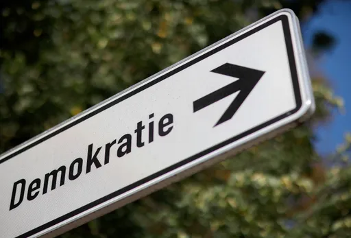 Untersuchung: Migranten in Europa teilen demokratische Werte