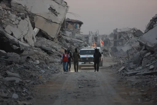 חמאס העביר דרך הצלב האדום את שרידי גופותיהם של שלושה חטופים ישראלים נוספים