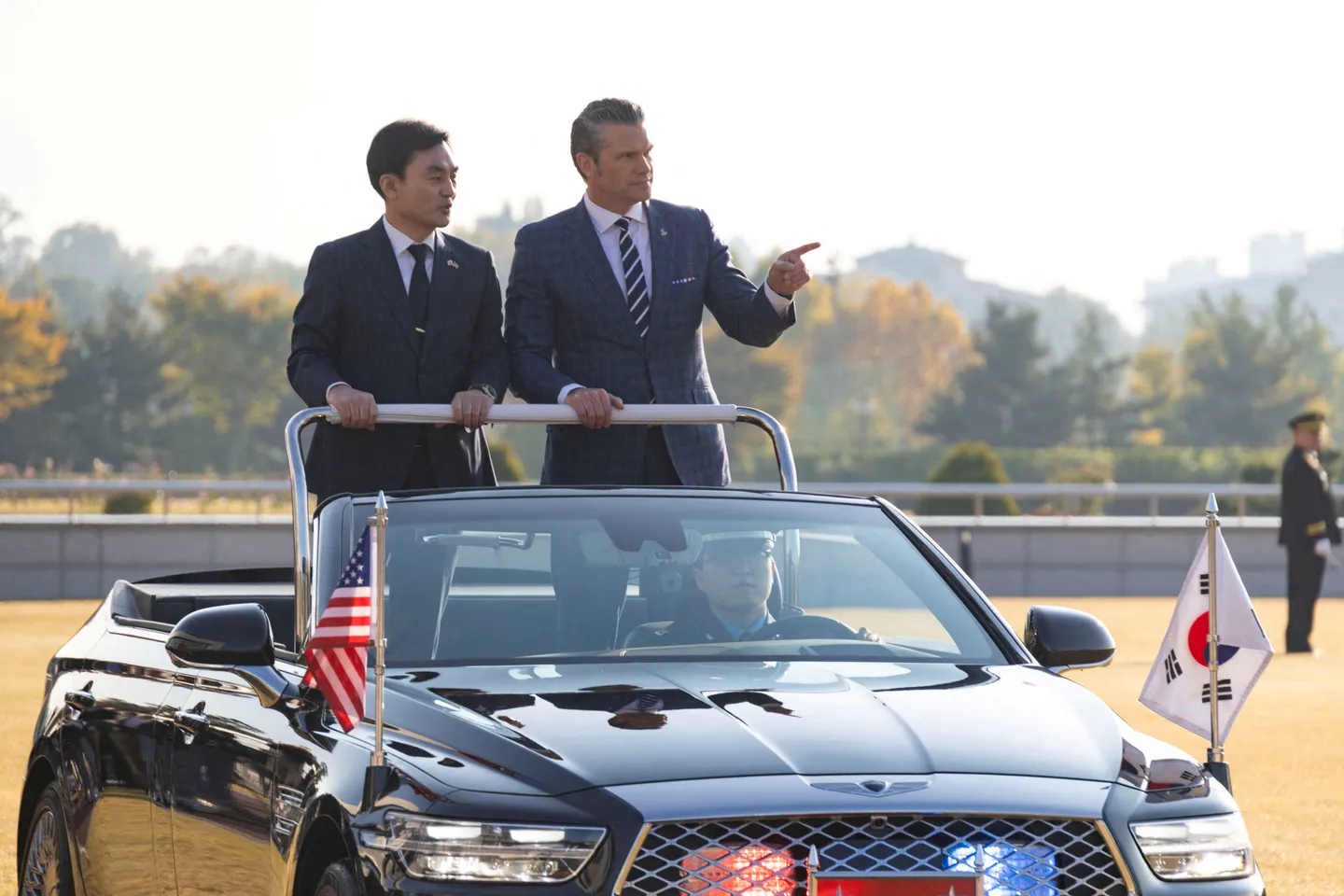 미국-대한민국 동맹은 북한에 초점을 맞추지만 '유연성'이 필요하다: 헤그세스