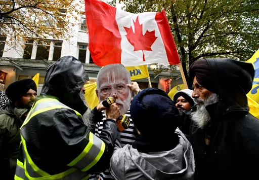 आव्रजन प्रतिबंधों के बीच कनाडा ने 4 में से 3 भारतीय आवेदकों को खारिज कर दिया