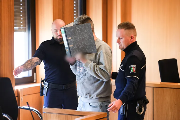 German nurse may be responsible for over 100 deaths, prosecutors say