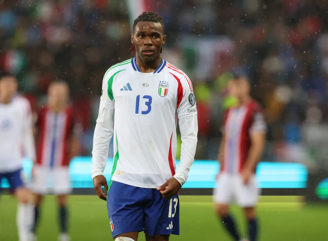 'Agent' ya saka wa dan wasan Tottenham bindiga a ka don ya tursasa shi