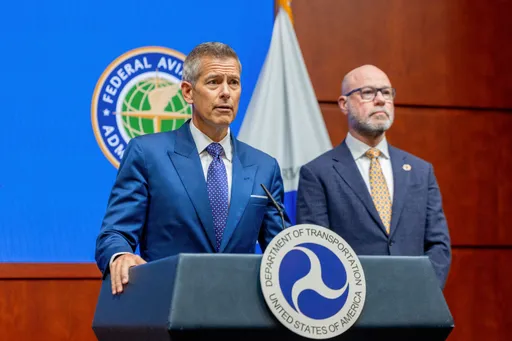 US to slash air traffic by 10% at 40 airports amid longest-ever government shutdown