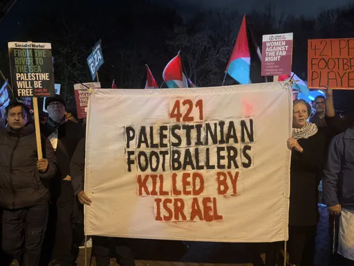 Tubim në Birmingham, kërkohet ndalimi i Izraelit nga futbolli përpara ndeshjes Aston Villa-Maccabi