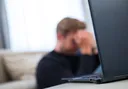 Studie: Mobbing im Netz und am Arbeitsplatz nimmt massiv zu
