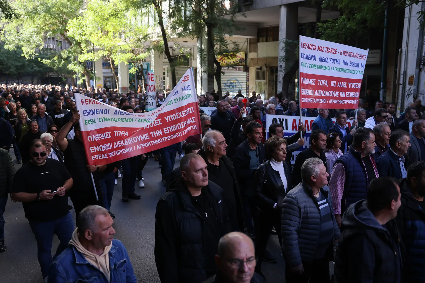 Fermerët grekë protestojnë në Athinë për shkak të vonesave të subvencioneve