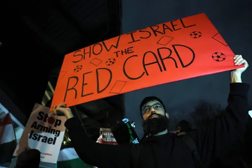 Puluhan atlet desak UEFA untuk blok Israel atas pelanggaran HAM di Gaza