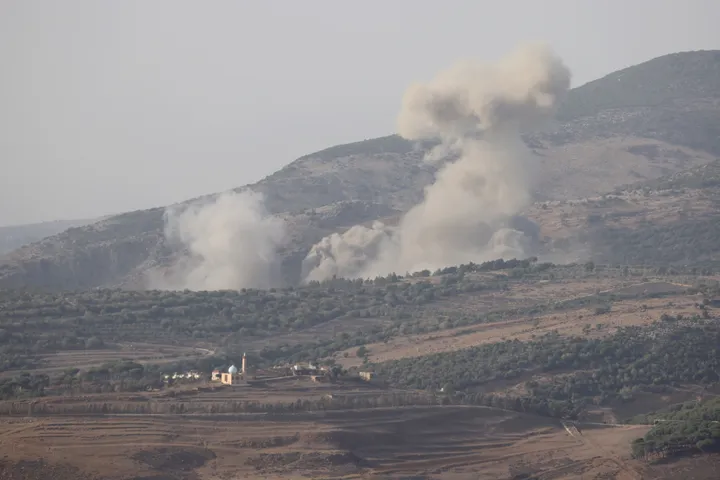 Israeli air strikes hit towns in southern Lebanon as ceasefire violations mount