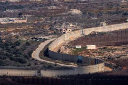 یونیفل: اسرائیل با ساخت دیوارهای بتنی وارد خاک لبنان شده و قطعنامه ۱۷۰۱ را نقض کرده است