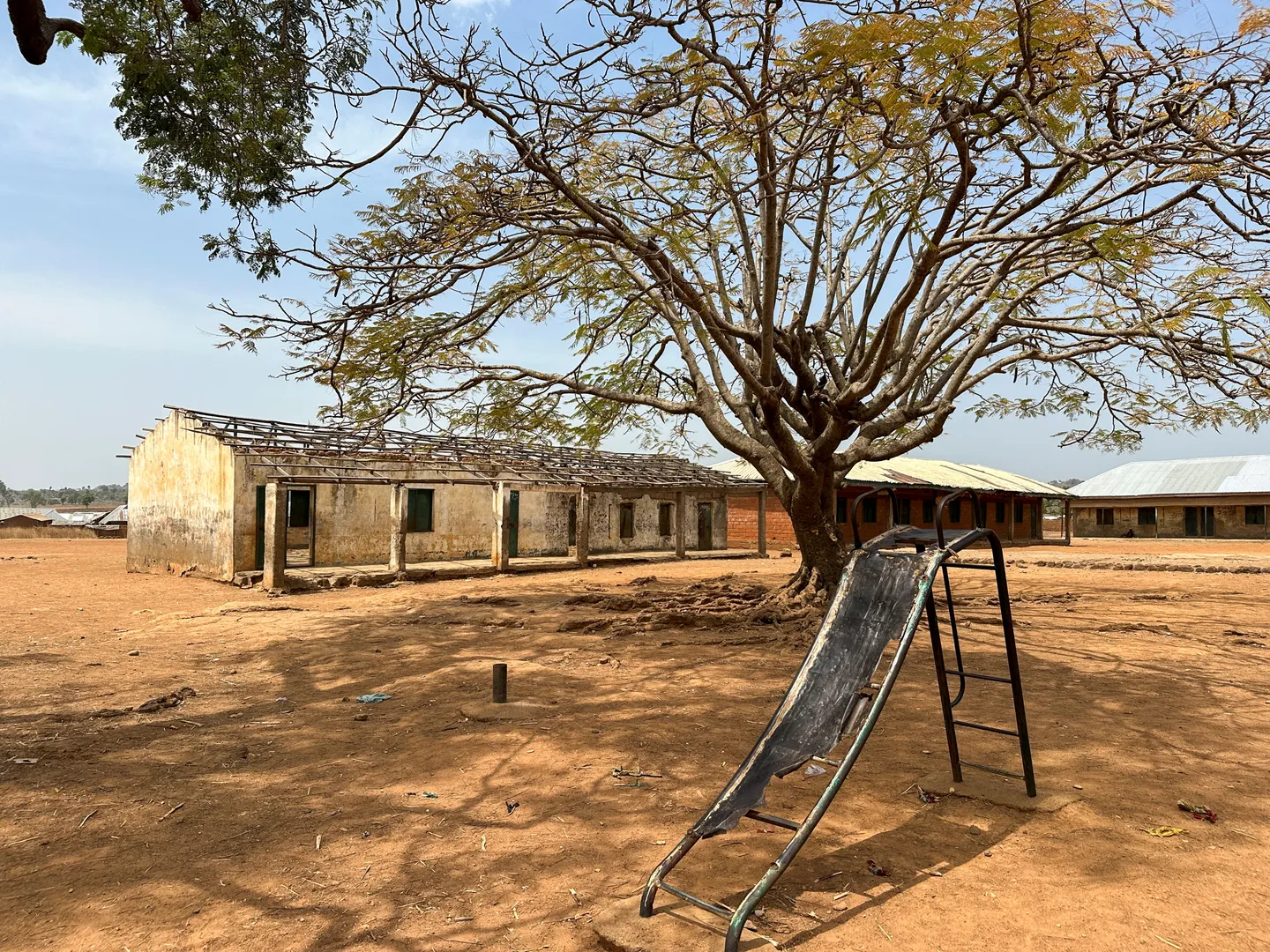 25名尼日利亚女学生遭武装分子绑架