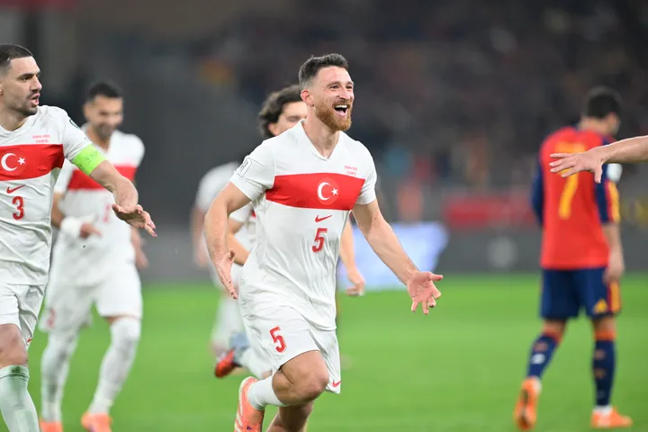 La Türkiye se qualifie pour les barrages de la Coupe du monde 2026