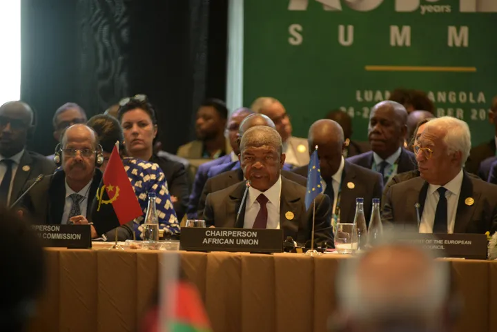 EU, African leaders push closer trade links, step up efforts on illegal migration