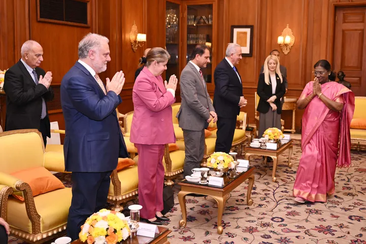 ग्रीक प्रशासित साइप्रस के संसदीय प्रतिनिधिमंडल ने भारतीय राष्ट्रपति से मुलाकात की