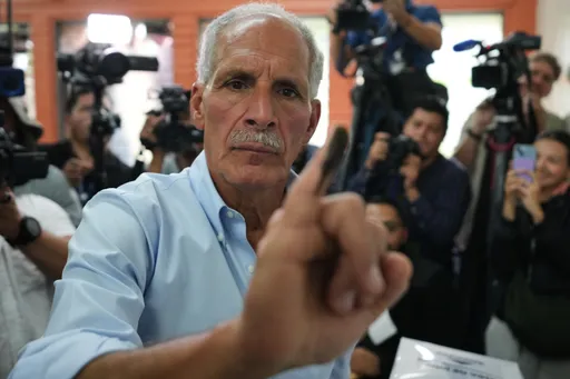 مدعوم من ترمب.. فوز نصري عصفورة برئاسة هندوراس بعد تأخير النتائج لأسابيع