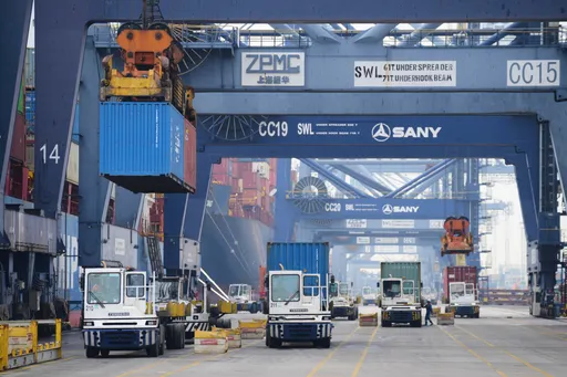 Surplus neraca perdagangan Indonesia mencapai $2,39 miliar pada Oktober 2025