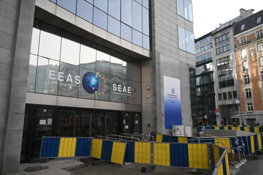 Belgian police raid EU diplomatic service in fraud probe, detain three