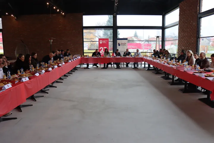 IBU-ja organizon takim me mediat në Maqedoninë e Veriut