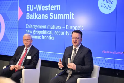 Николовски во Брисел: Процесот на пристапување на Северна Македонија во ЕУ е политички