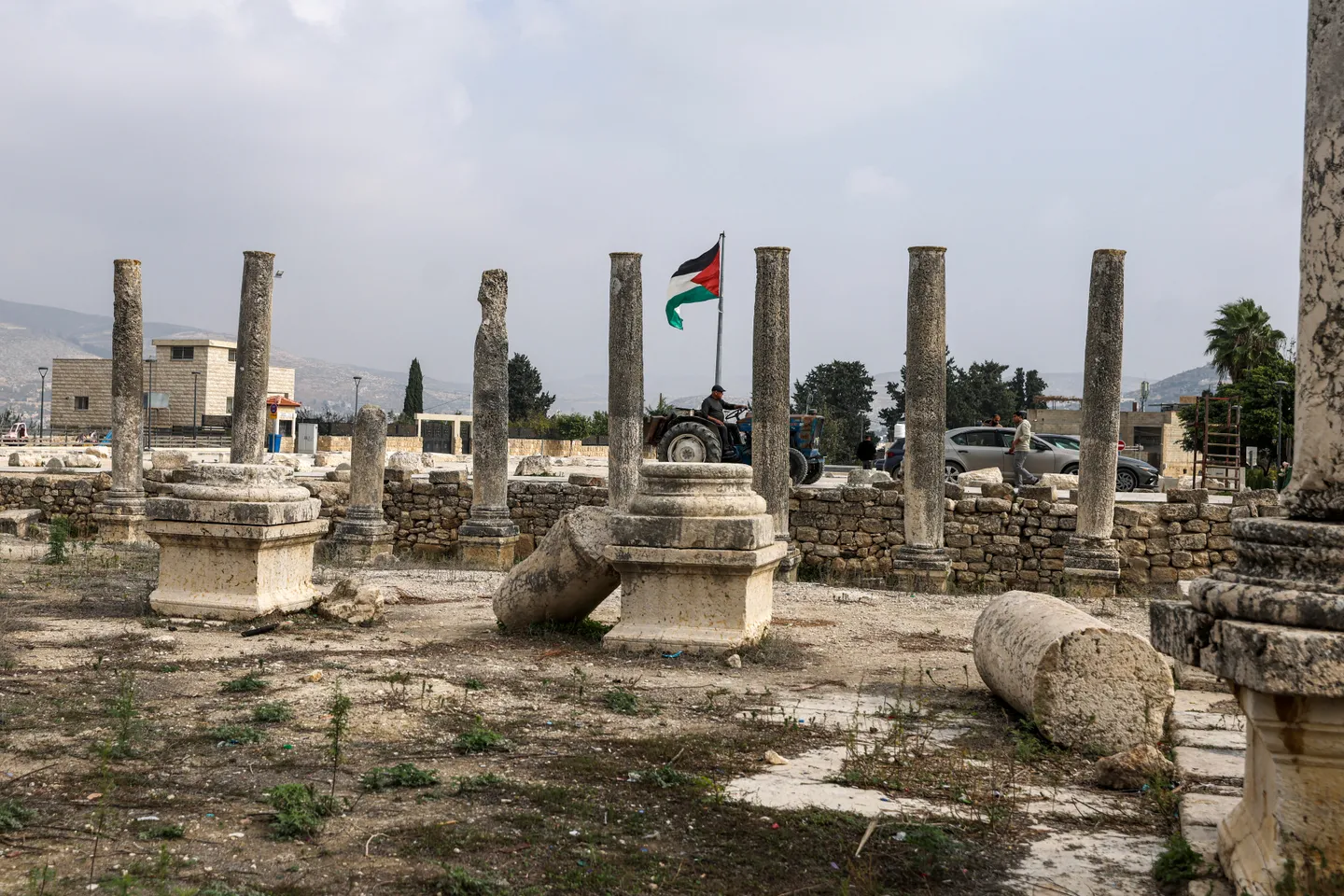 Israeli forces confiscate five historical artefacts in the occupied West Bank