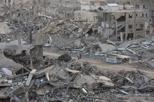 تصعيد إسرائيلي مكثّف يستهدف شرقي غزة وخان يونس ورفح في خرق متواصل لوقف إطلاق النار