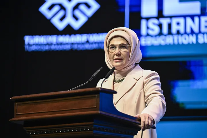 امینه اردوغان: آموزش کلید شفای جهان است