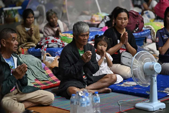 Perang sempadan Kemboja–Thailand memaksa setengah juta penduduk berpindah