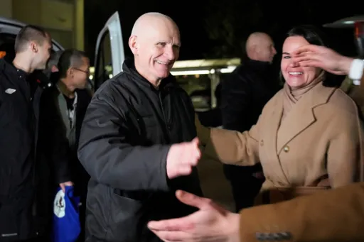 Biélorussie: le prix Nobel de la paix Bialiatski et l'opposante Kolesnikova, libérés