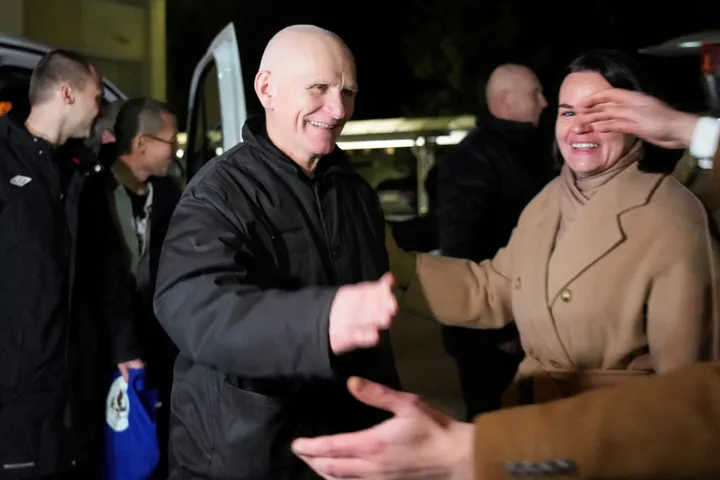 Biélorussie: le prix Nobel de la paix Bialiatski et l'opposante Kolesnikova, libérés