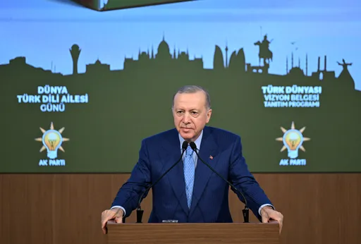 أردوغان: نسعى لزيادة تجارتنا مع الدول التركية إلى 100 مليار دولار